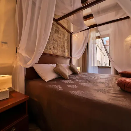 Luxury Contessa Vitali זאדאר