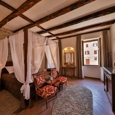 Luxury Contessa Vitali בית הארחה זאדאר