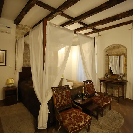 Luxury Contessa Vitali Πανσιόν 4*