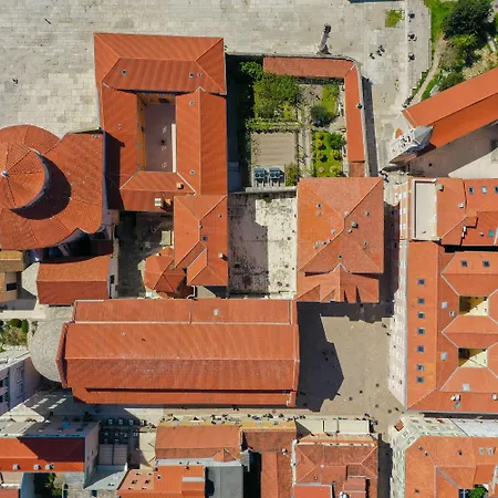 Luxury Contessa Vitali Affittacamere 4*