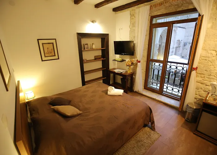 Luxury Contessa Vitali